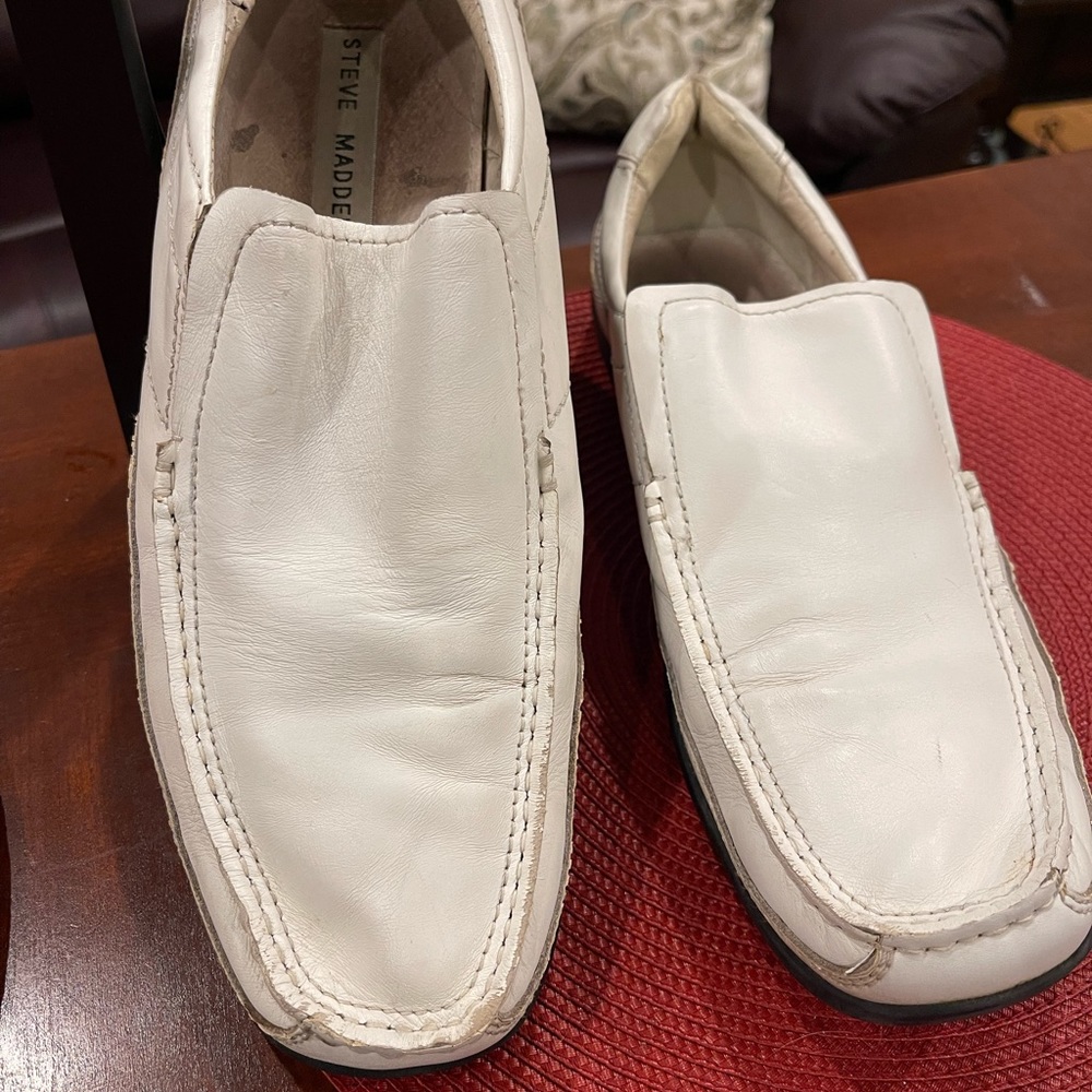 White leather Steve Madden mens shoes - size 12